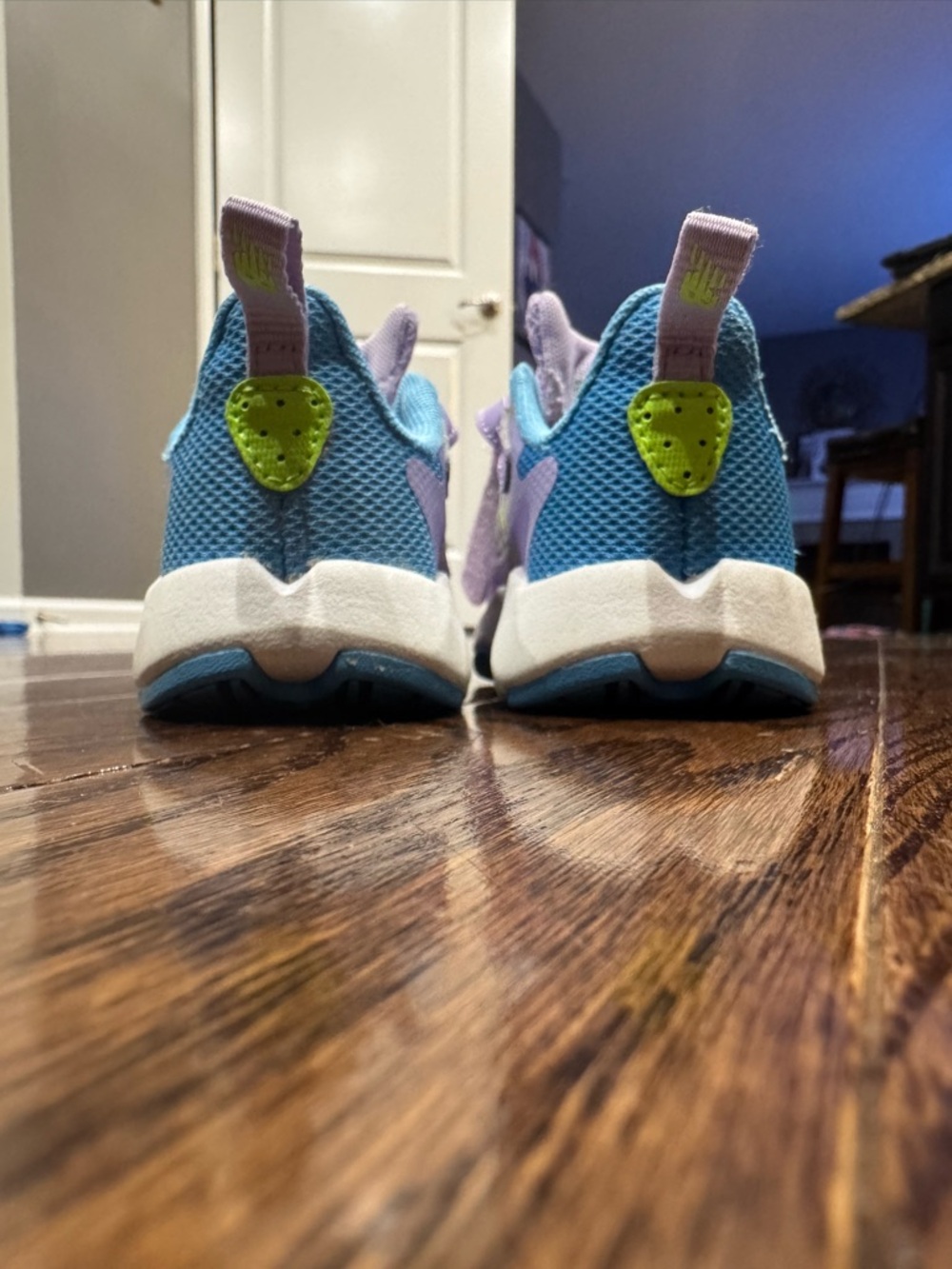 New Balance Kids Lightweight Lavender Athletic Sneakers with Blue Lining - Picture 5 of 11